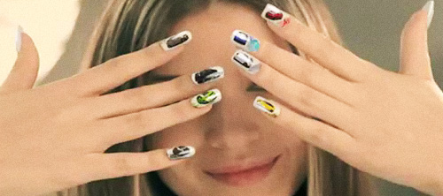 Kia Picanto: первая в мире реклама на ногтях.